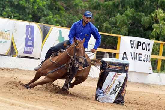 Paulo Souza abre